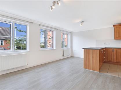 1 Bed Flat, Tallow Close, RM9