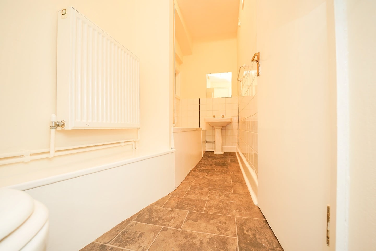 2 Bed Flat, Victoria Square, BS8 photo 4