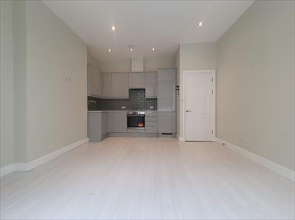 2 Bed Flat, Church Lane, N8