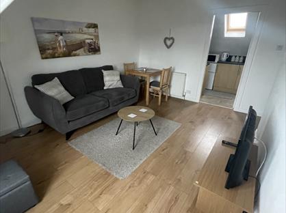 1 Bed Flat, Lochalsh Road, IV3