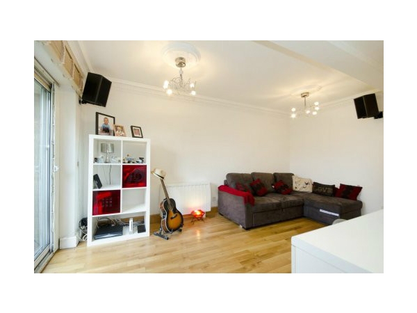 1 Bed Flat, Palmerston Court, E3