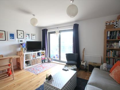 1 Bed Flat, St. Georges Grove, SW17