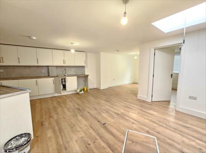 1 Bed Flat, Well Hall Road, SE9