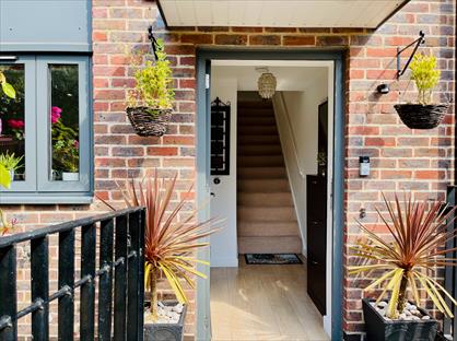 3 Bed Terraced House, Pear Tree Lane, RM13