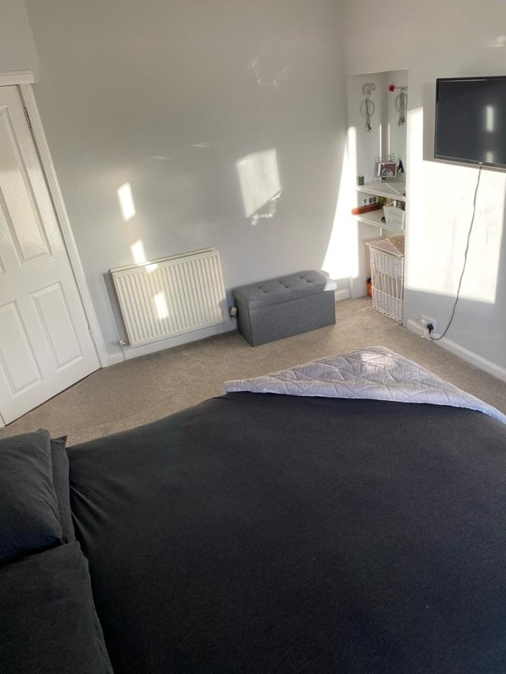 Edinburgh 2 Bed Flat, Broomhall Avenue, EH12 To Rent Now for £1,100