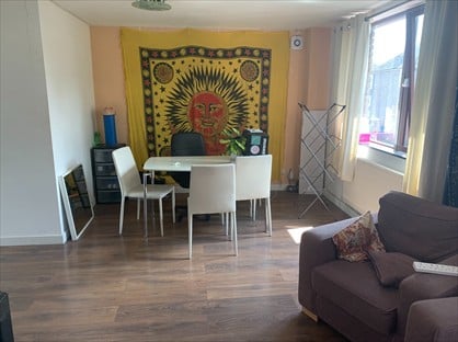 4 Bed Flat, Grove Crescent, KT1