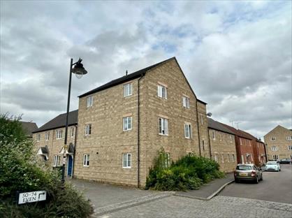 2 Bed Flat, Zander Road, SN11