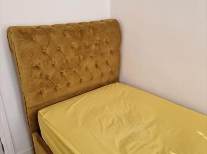 Room in a Shared House, Saville Road, RM6