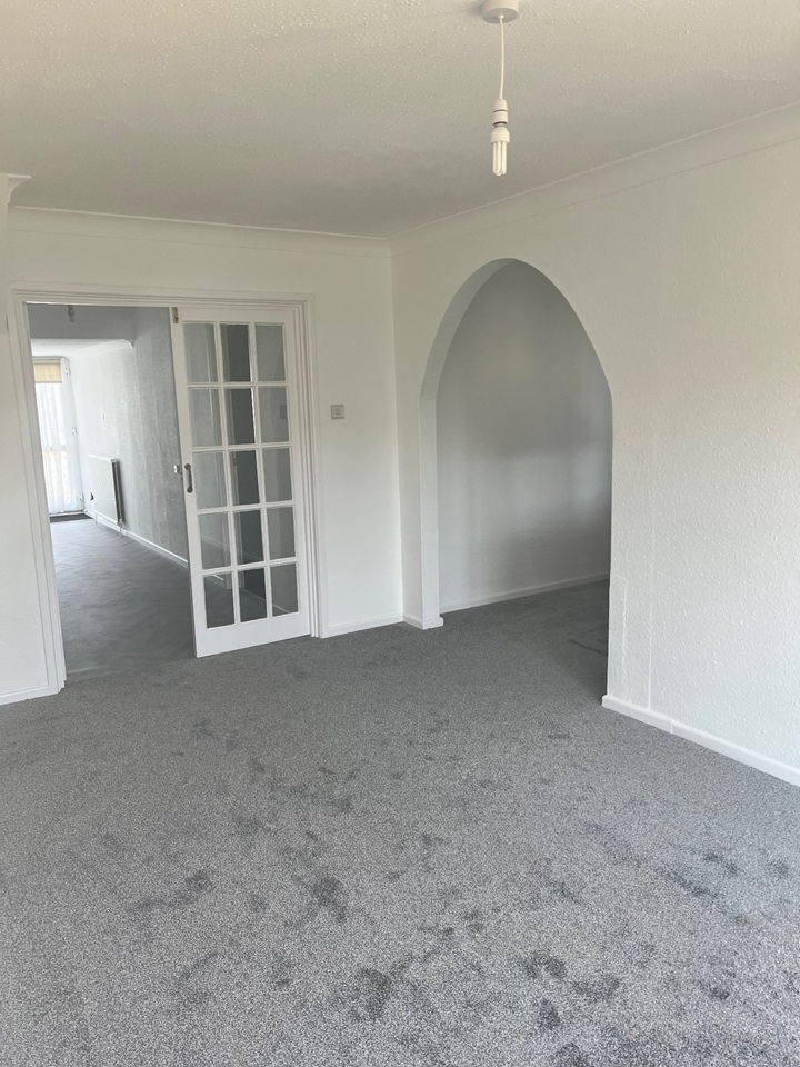 Christchurch 3 Bed SemiDetached House, Bronte Avenue, BH23 To Rent