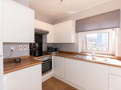 2 Bed Flat, Cairngorm Gardens, AB12