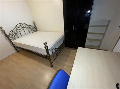 5 Bed Terraced House, Britten Close, CO4