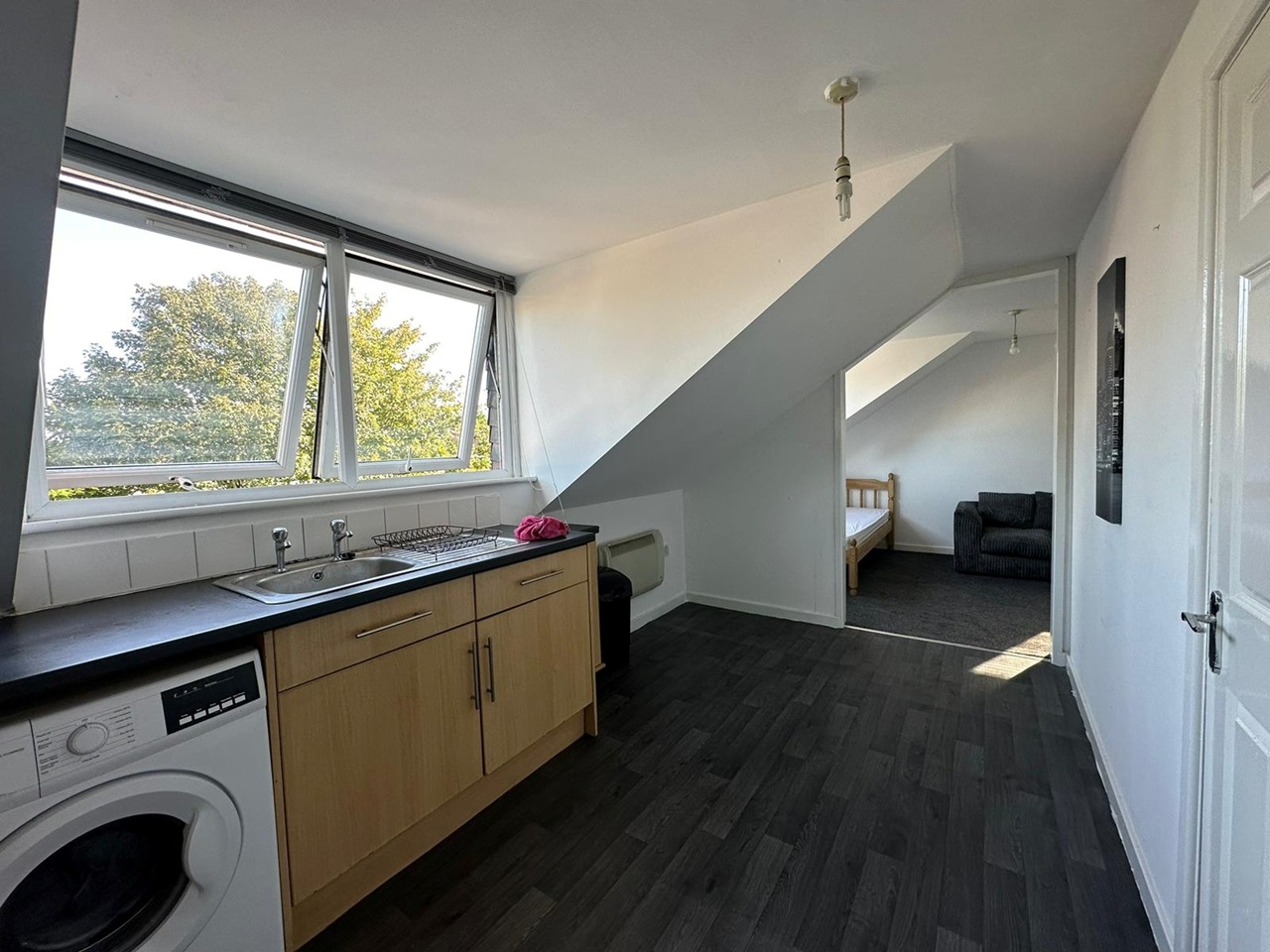 Kingswood, Bristol 1 Bed Flat, Oakfield Road, BS15 To Rent Now for