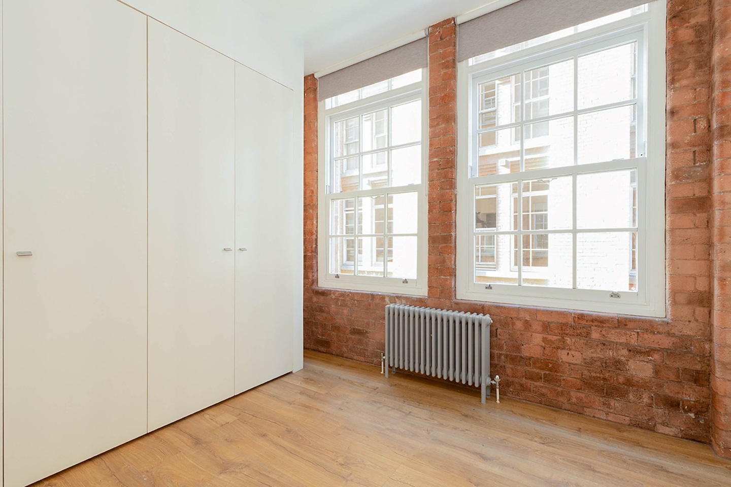 2 Bed Flat, The Jam Factory, SE1 photo 5