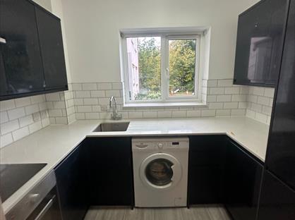 2 Bed Flat, Nelson Court, MK18