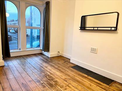 1 Bed Flat, George Street, RG1