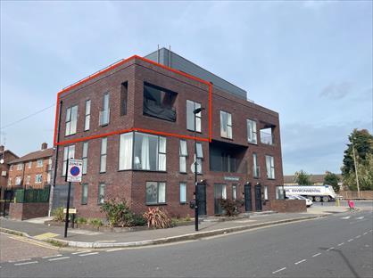 1 Bed Flat, Supreme Point, E16