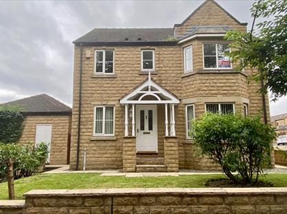 4 Bed Detached House, Upper Hall View, HX3