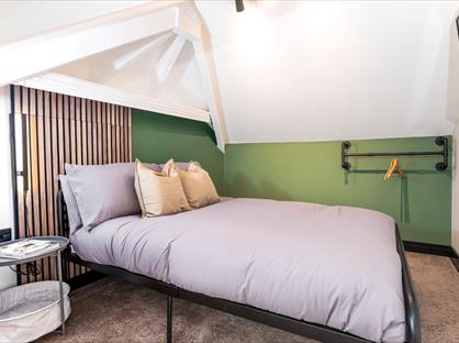 Studio Flat, Uttoxeter New Road, DE22