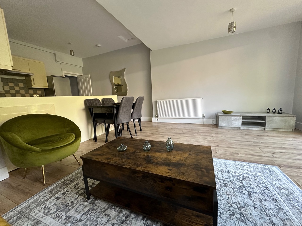 London 1 Bed Flat, Claremont Road, NW2 To Rent Now for £1,800.00 p/m