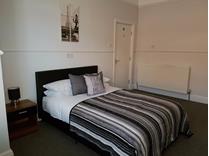 Room in a Shared House, Percy Street, S65