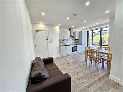 1 Bed Flat, Whyteleafe Business Village, CR3