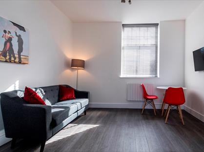 2 Bed Flat, Barony Court, CW5