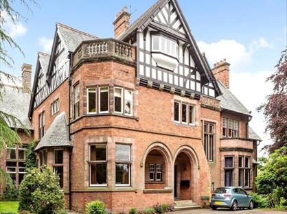 2 Bed Flat, Eversley House, WA6