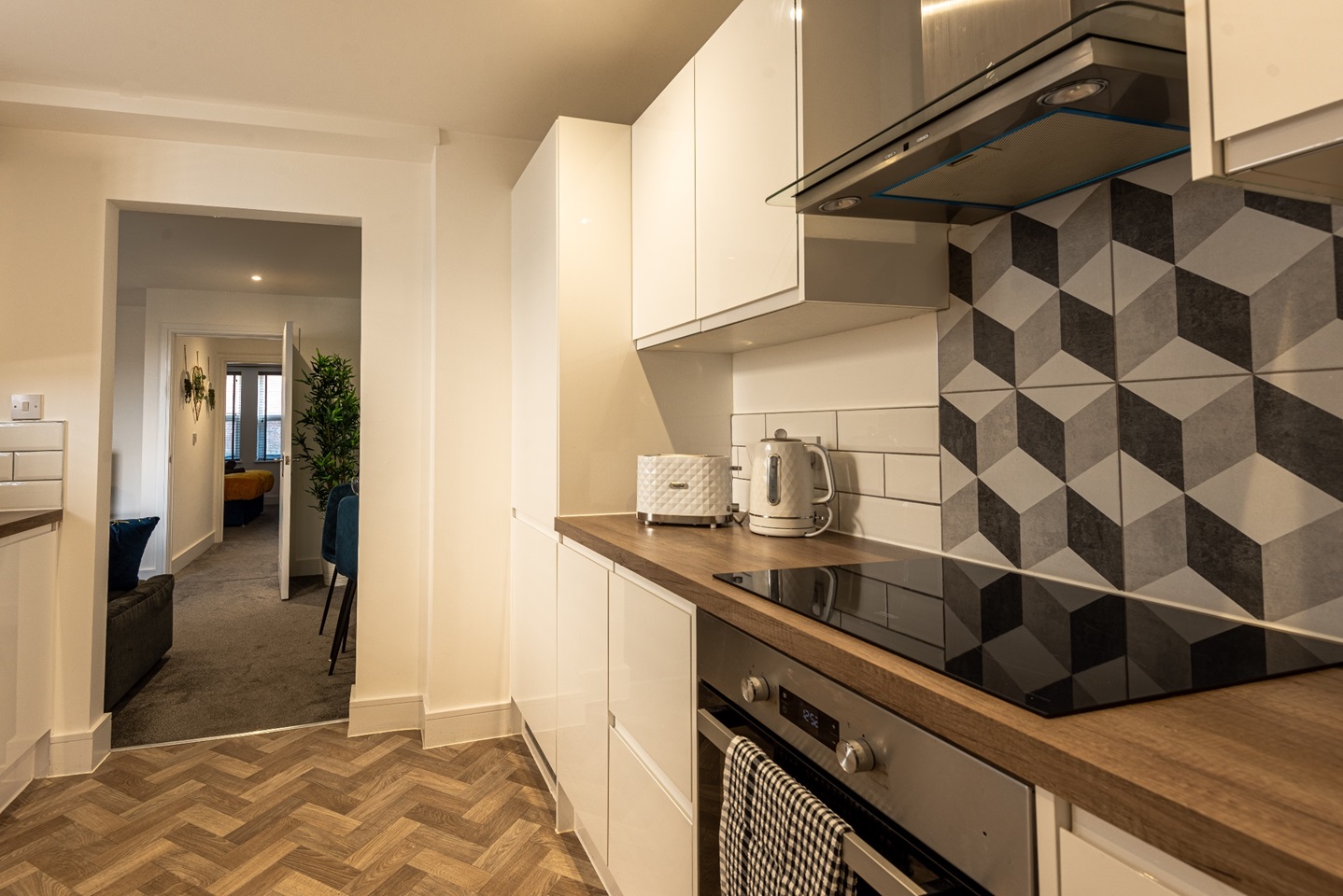 Rochester - 1 Bed Flat, Delce Road, ME1 - To Rent Now for £1,395.00 p/m