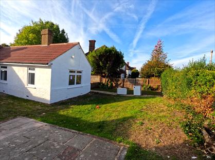 4 Bed Bungalow, Avenue Road, SM2