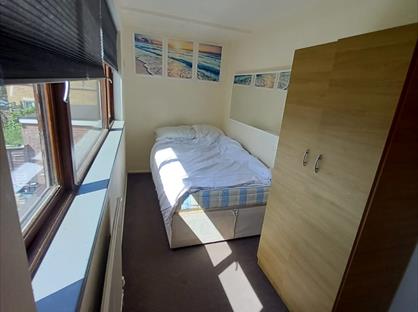 Studio Flat, Bettles Close, UB8