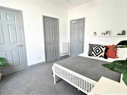 Room in a Shared House, Elwick Road, TN23