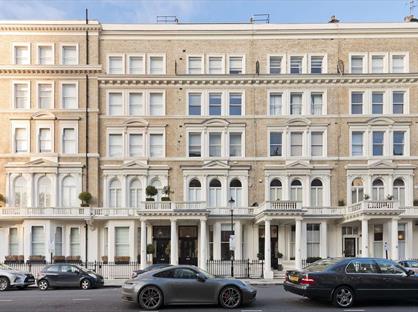 2 Bed Flat, Queen's Gate Place, SW7