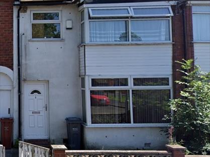 3 Bed Terraced House, North Clifden Lane, M7