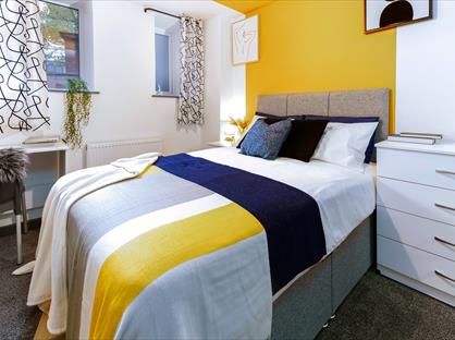 Room in a Shared House, Sharples Hall Street, OL4