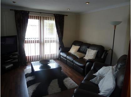 2 Bed Flat, St Johns Place, KA22