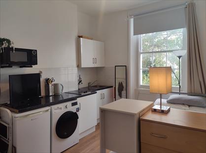 Studio Flat, Oakley Square, NW1