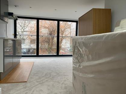 Studio Flat, Manchester Road, E14
