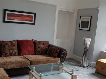 3 Bed Flat, Friar St, PH2