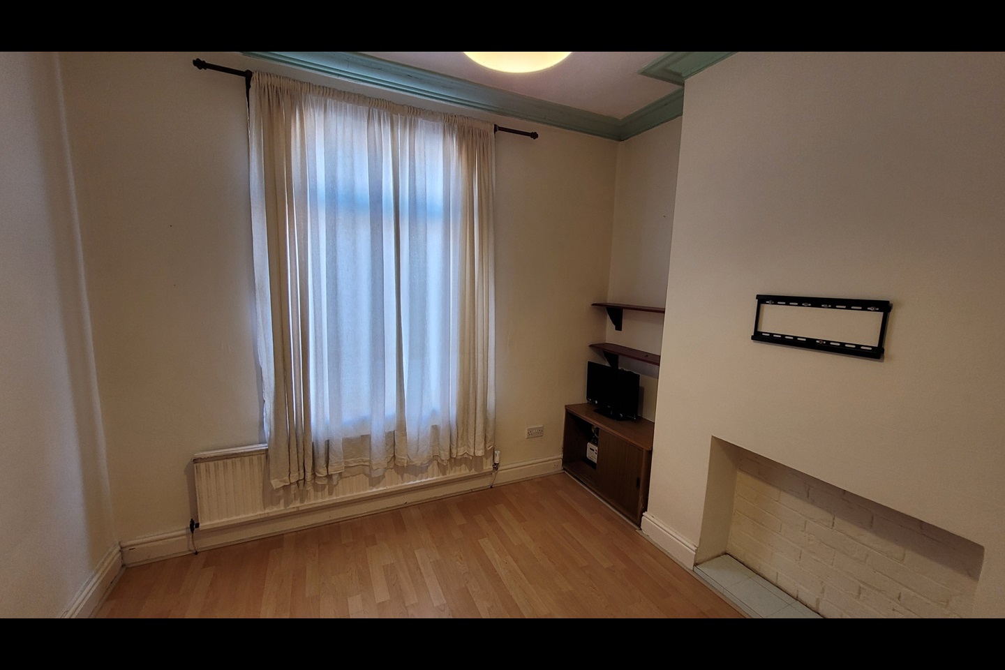 Manchester 2 Bed Terraced House, Holmfield Avenue, M9 To Rent Now