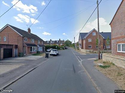 3 Bed Terraced House, Naldertown, OX12