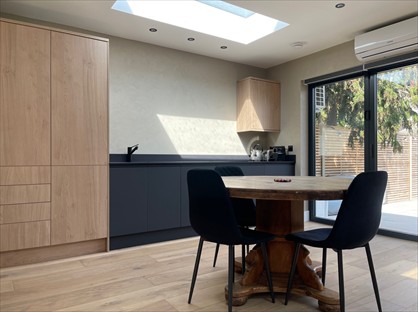 Studio Flat, Gloucester Road, TW2