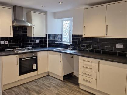 2 Bed Flat, Chapel Lane, HX3