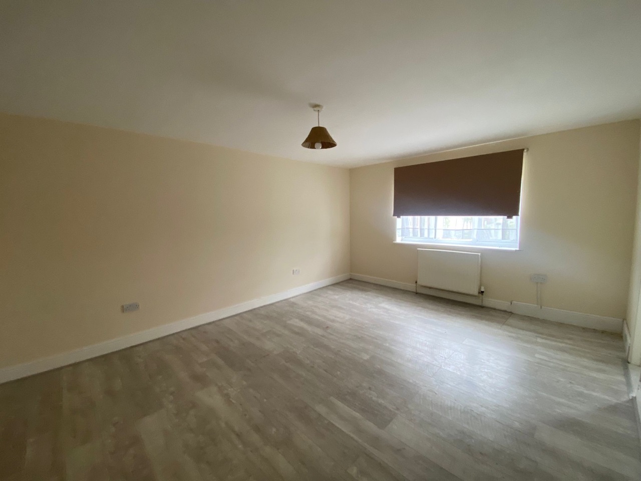 Dagenham 5 Bed Terraced House, Heathway, RM9 To Rent Now for £2,800