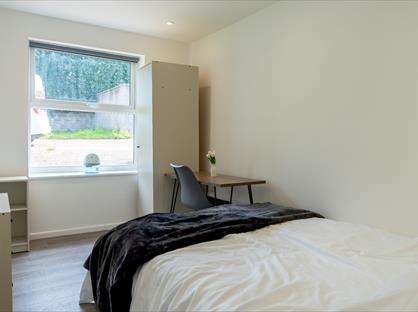 6 Bed Detached House, Harefield Close, EX4