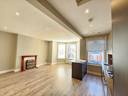 2 Bed Flat, Coniston Road, N10