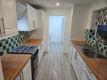 4 Bed Terraced House, Tonge Road, ME10