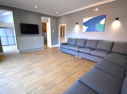 11 Bed End Terrace, Addington Road, RG1