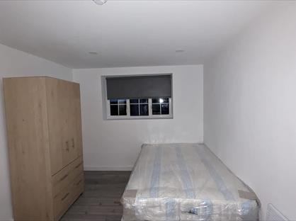 Studio Flat, Newdene Ave, UB5