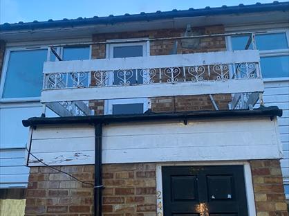 2 Bed Maisonette, Oaks Lane, IG2