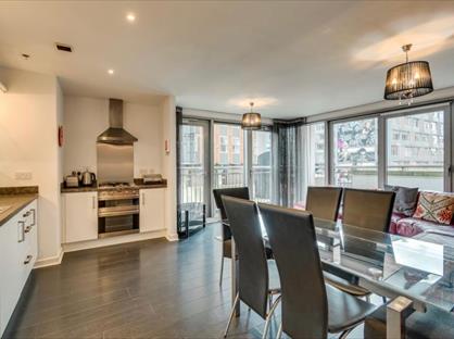 2 Bed Flat, George Street, G1